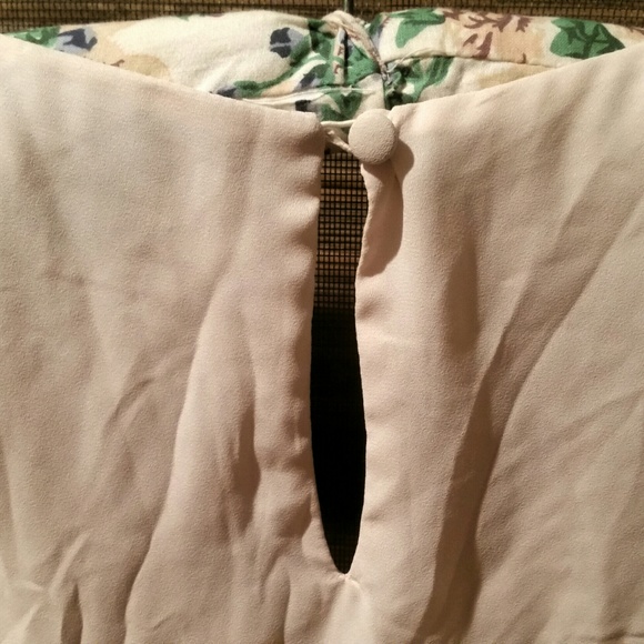 Diamond and Beaded Floral Top - Picture 3 of 3